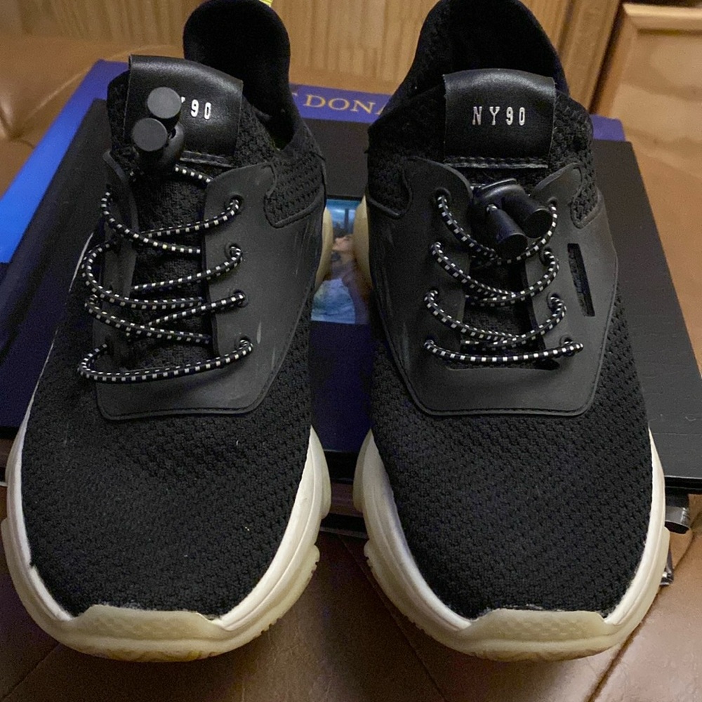 Steve Madden NY 90 sneakers